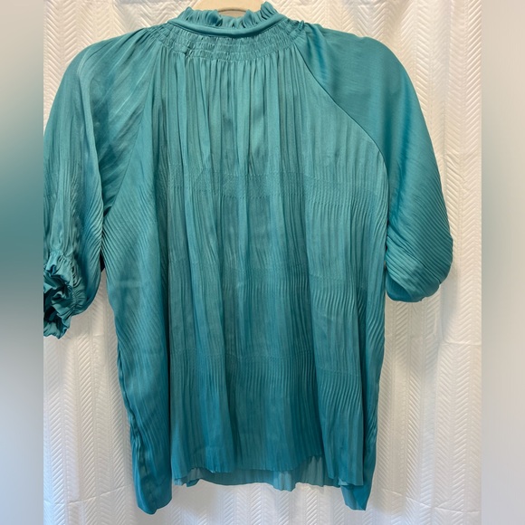 Current Air Silky Turquoise blouse NWT XS - Picture 5 of 6